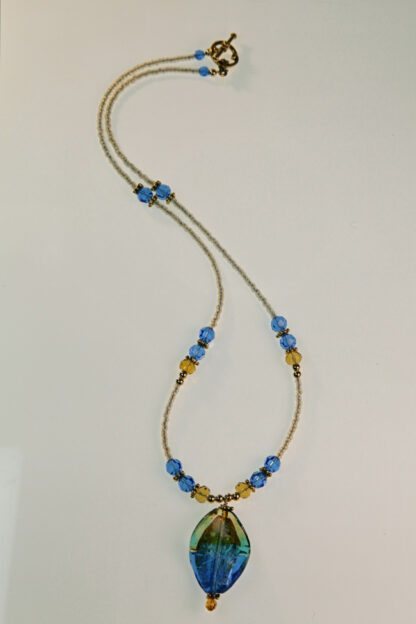 Beautiful Multi colored Glass Bead Necklace - Image 6