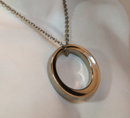 Silver Tone Ring Necklace - Image 4