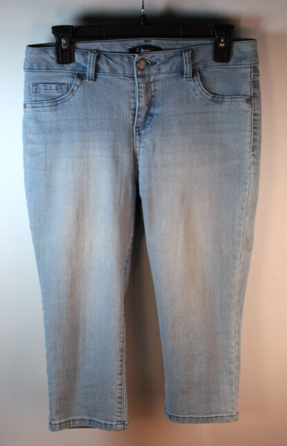 D. Jeans Denim Capri's Size 6