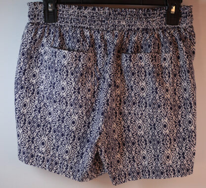 Briggs Black and White patern Shorts Size small - Image 2