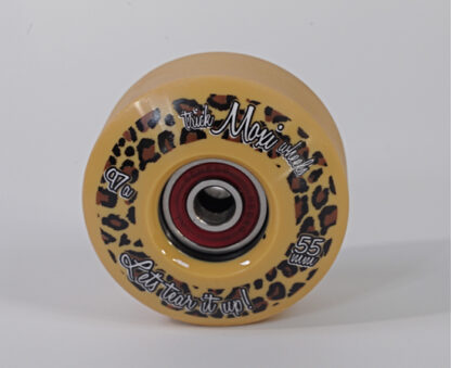 Moxi Trick Wheel Set of 8 with 8 Reds Bearings - Image 3